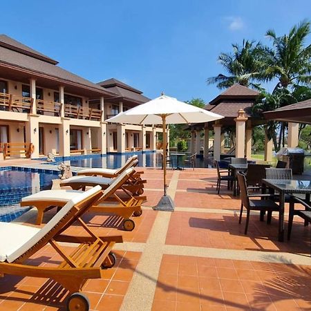 Elegancy Resort HHQ Exterior foto