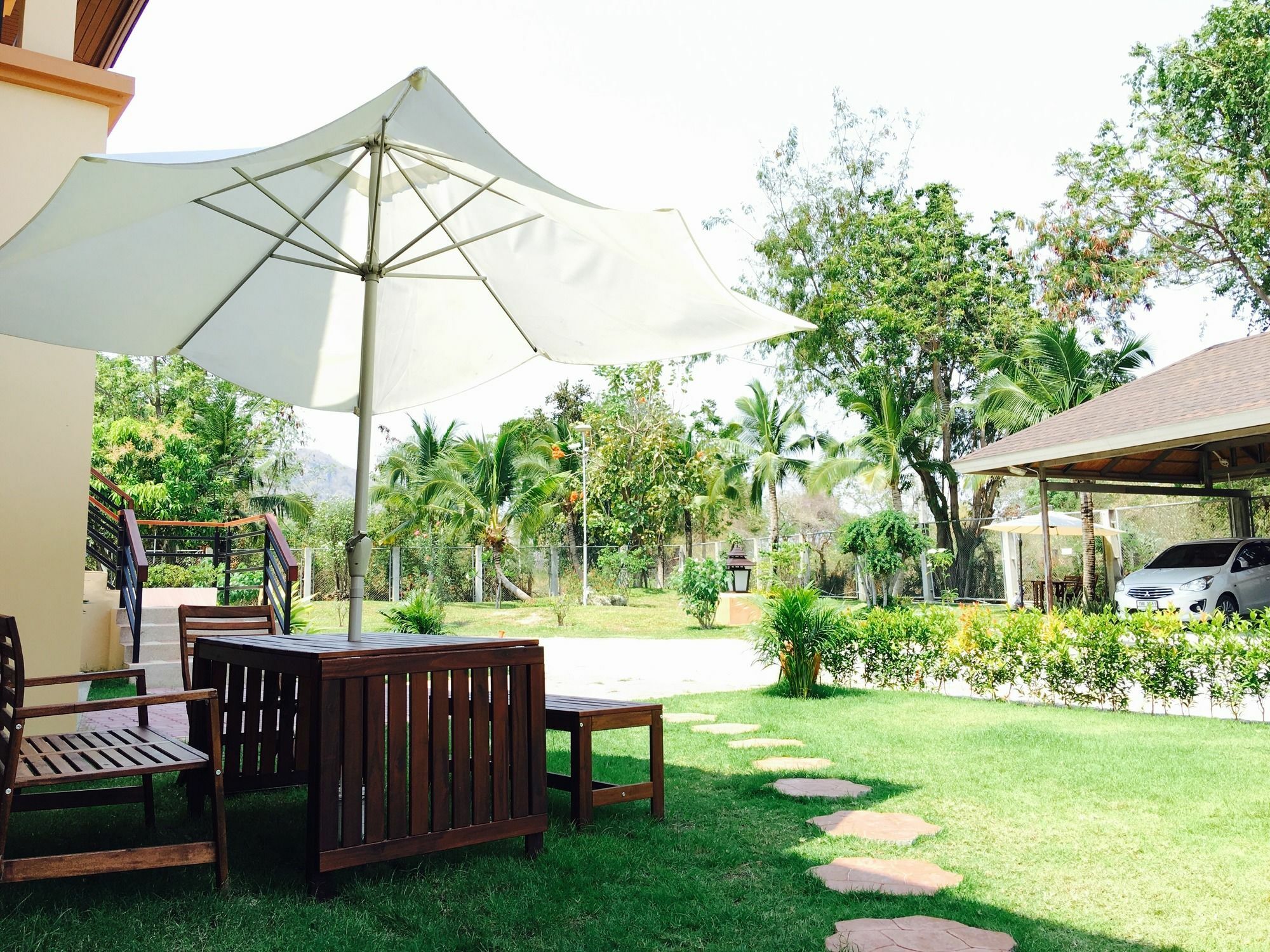 Elegancy Resort HHQ Exterior foto